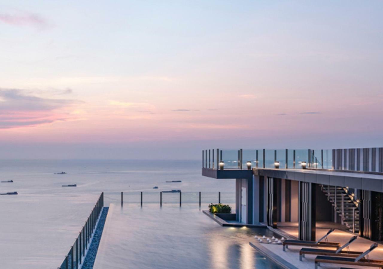 The Base Pattaya Sea View Suites 外观 照片